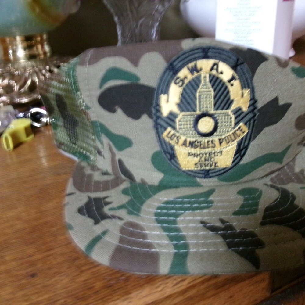 vtg AHS camo snapback netted Los Angeles Police Swat team hat M/L